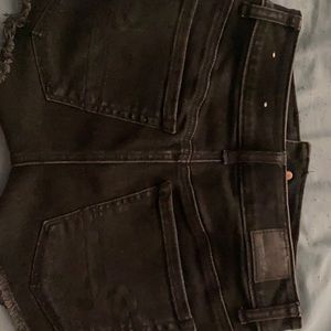 American Eagle black jean shorts with pattern